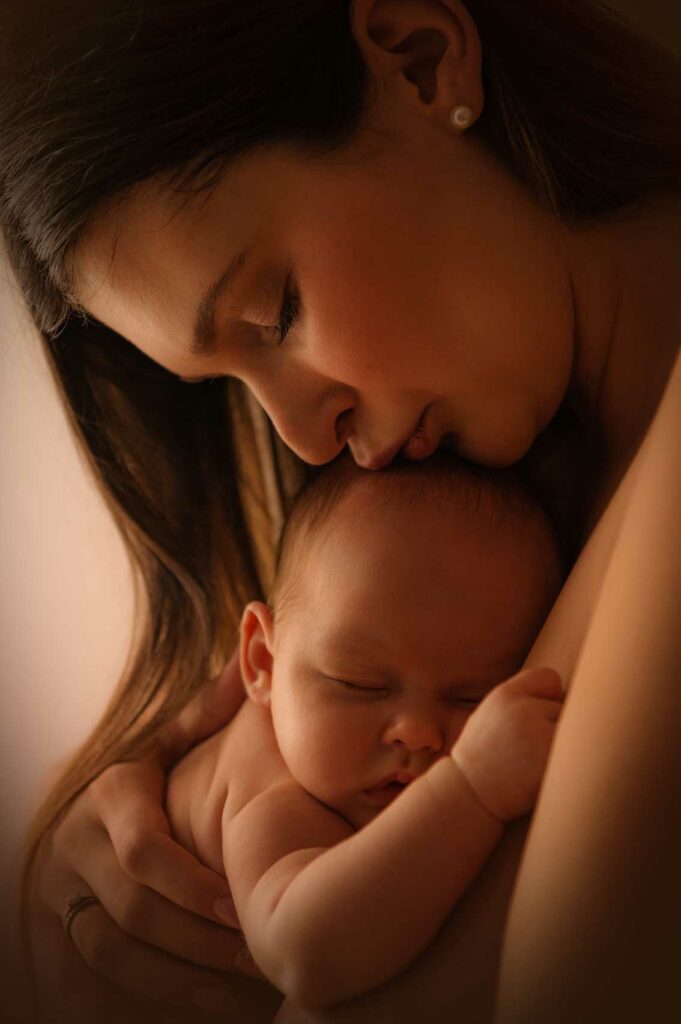 Newbornshooting Monika Kessler aus Vorarlberg zeigt Babyfotos