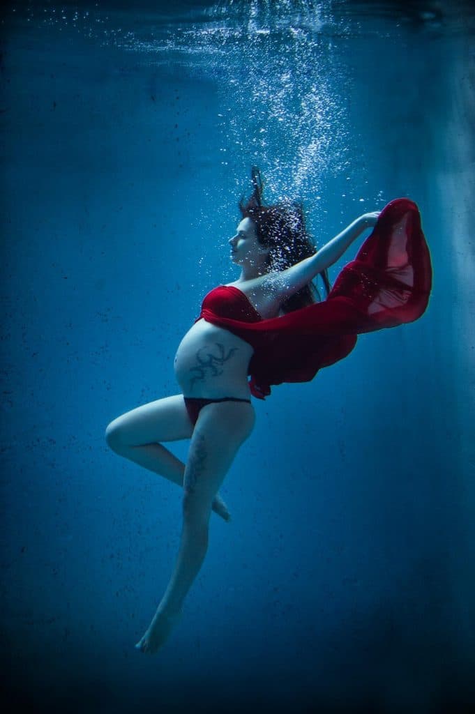 Schwangerschaft Fotografie Monika Kessler aus Vorarlberg zeigt Babybauchfotos