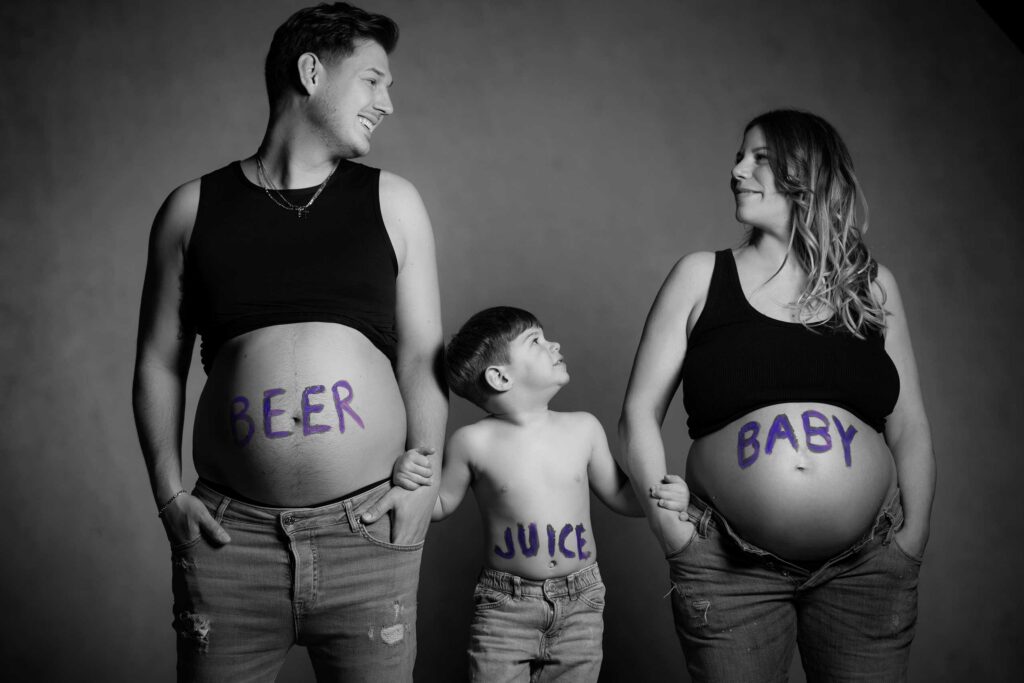 Schwangerschaft Fotograf Monika Kessler aus Vorarlberg zeigt Babybauchfotos